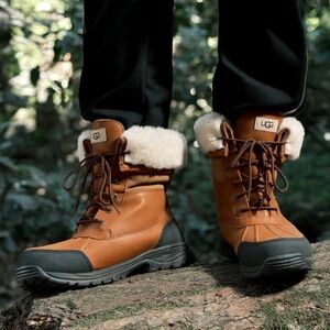 Mens UGG® Butte Boot - Tan/Brown/Black Size 9